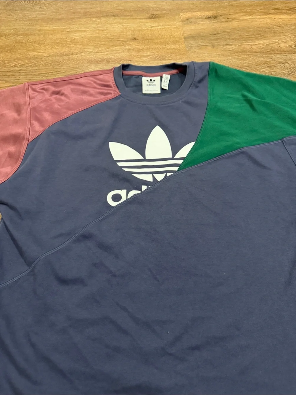 adidas Men’s adidas Adicolor Colorblock Shadow Tee Navy Burgundy Collegiate M